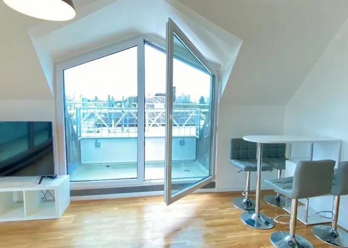 Schoenes Erwachen Im Frankfurter Penthouse ホームステイ *