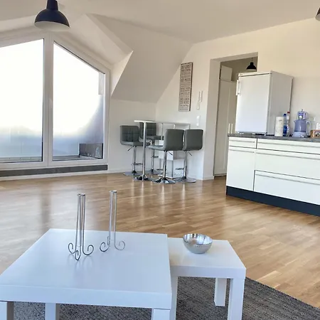 Schoenes Erwachen Im Frankfurter Penthouse Δωμάτια σε οικογενειακή κατοικία