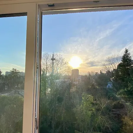 Schoenes Erwachen Im Frankfurter Penthouse